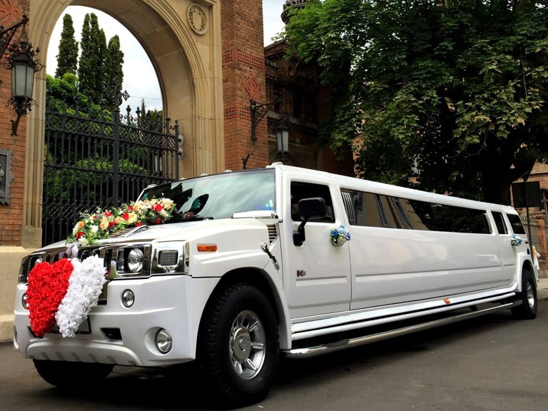 Лимузин на свадьбу в Москве