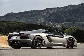 Описание кабриолета Lamborghini Aventador LP700-4